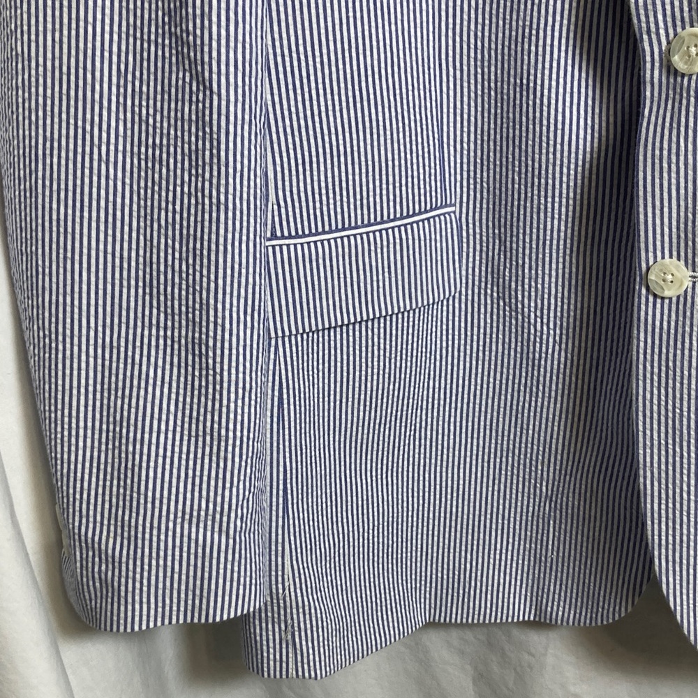 Like New Alan Flusser Classic Puckered Cotton Seersucker in Blue and White 44L - Picture 3 of 16